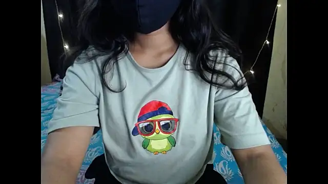 Snapshot of Vanya_7 chatting on November 24, 2025, 8:58 am Vanya 7 online show from November 24, 2025, 8:58 am