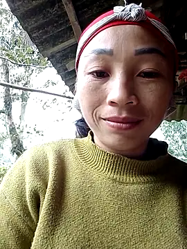 lucybaby00 online show from November 17, 2025, 1:42 am