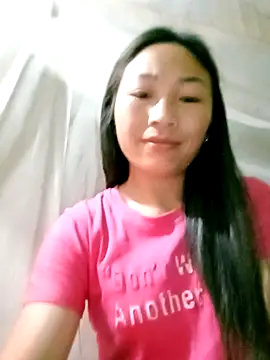 lucybaby00 online show from March 3, 2026, 10:39 pm