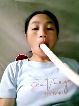 lucybaby00 online show from October 26, 2025, 10:43 pm