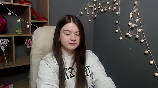 MavkaCute online show from February 10, 2026, 7:24 pm