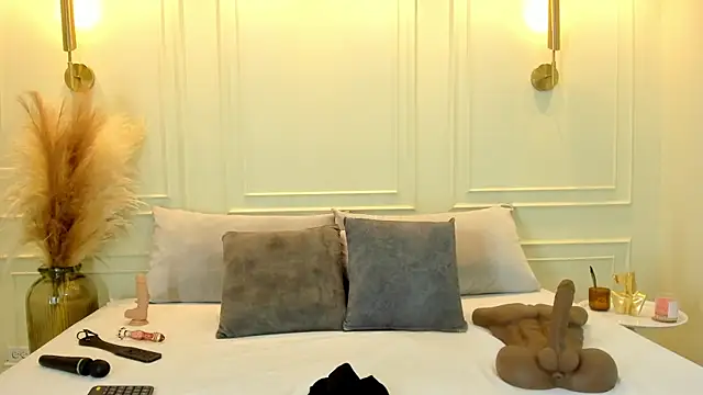 gabysanta  online show from October 16, 2025, 1:08 pm