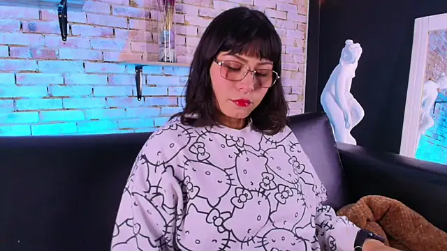 Snapshot of kitty_malach chatting on April 15, 2026, 3:12 am kitty malach online show from April 15, 2026, 3:12 am