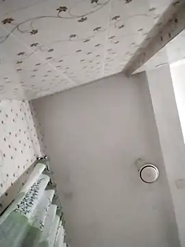 Snapshot of khhlmn chatting on October 7, 2025, 3:46 pm khhlmn online show from October 7, 2025, 3:46 pm