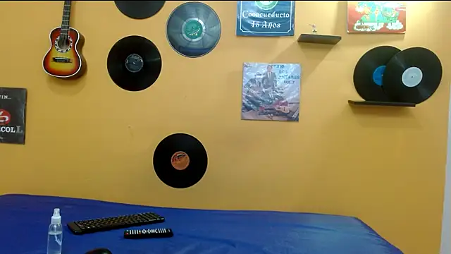 Snapshot of skinnyverus18 chatting on January 18, 2026, 6:55 pm skinnyverus18 online show from January 18, 2026, 6:55 pm