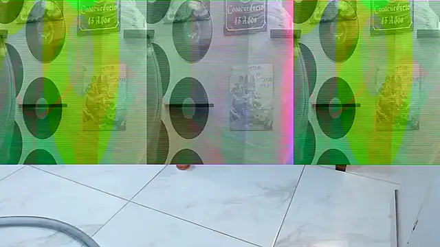 Snapshot of skinnyverus18 chatting on February 15, 2026, 7:57 pm skinnyverus18 online show from February 15, 2026, 7:57 pm