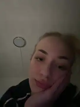 Snapshot of DaryaDoll chatting on January 11, 2026, 7:15 am DaryaDoll online show from January 11, 2026, 7:15 am