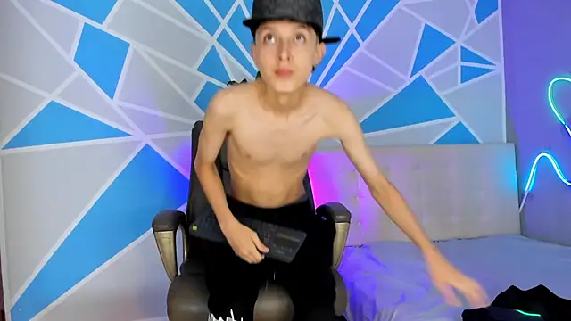 ArthurCox online show from October 12, 2025, 5:25 pm