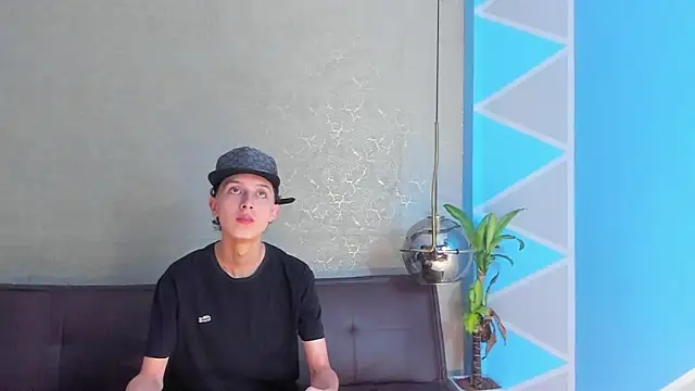 ArthurCox online show from October 27, 2025, 5:36 pm