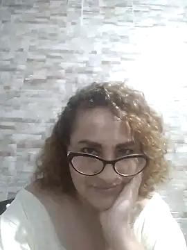 Snapshot of skarlet_grey_ chatting on October 15, 2025, 5:39 am skarlet grey online show from October 15, 2025, 5:39 am