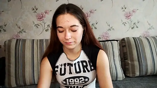 KissKarina online show from October 10, 2025, 11:00 am