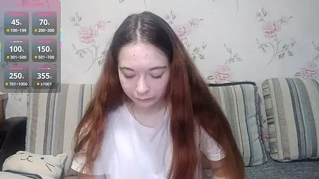 KissKarina online show from October 30, 2025, 1:31 pm