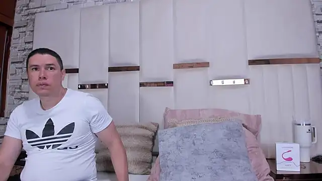 CandyandSteven online show from March 22, 2026, 3:32 am