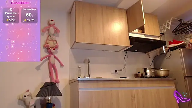 Snapshot of AllysonStonne chatting on January 16, 2026, 8:46 pm AllysonStonne online show from January 16, 2026, 8:46 pm