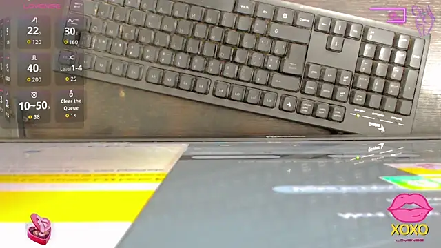 abigail 21  online show from September 15, 2025, 7:58 pm