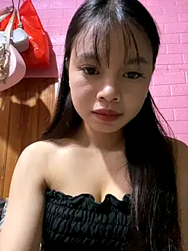 Snapshot of LunaBerry18 chatting on October 2, 2025, 12:52 pm LunaBerry18 online show from October 2, 2025, 12:52 pm