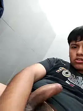 Snapshot of Davidhdz1988Jj chatting on September 16, 2025, 7:26 pm Davidhdz1988Jj online show from September 16, 2025, 7:26 pm