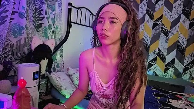 BadLilBambi online show from September 12, 2025, 7:02 pm