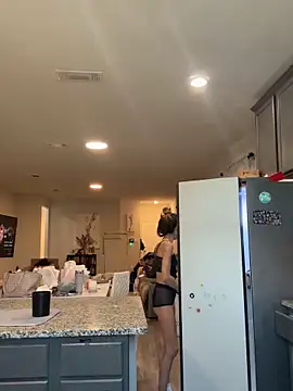 bbgurlnickii online show from October 20, 2025, 7:58 pm