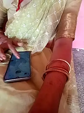 SpicyRoshni online show from May 17, 2026, 5:07 am