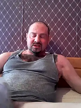  NEREZA  online show from May 21, 2026, 4:04 pm