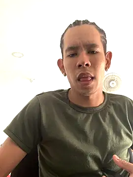 Snapshot of Gekwasban chatting on November 18, 2025, 6:44 pm Gekwasban online show from November 18, 2025, 6:44 pm