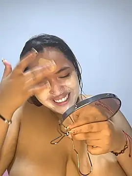 Snapshot of butterfly777_ chatting on October 25, 2025, 12:10 am butterfly777 online show from October 25, 2025, 12:10 am