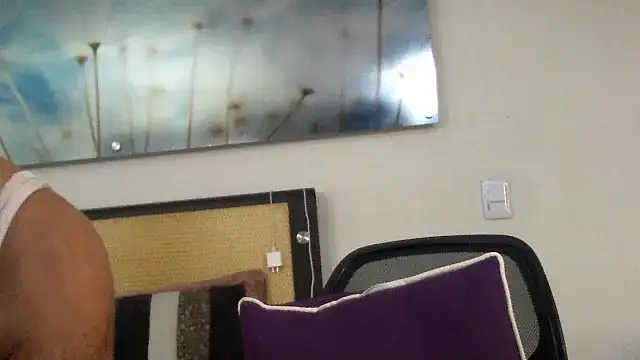 Snapshot of Mirianzapata_1 chatting on March 15, 2026, 2:29 am Mirianzapata 1 online show from March 15, 2026, 2:29 am