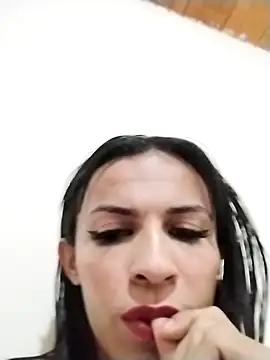 Snapshot of Aisha_hotts777 chatting on May 6, 2026, 4:55 pm Aisha hotts777 online show from May 6, 2026, 4:55 pm