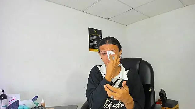 Snapshot of Aisha_hotts777 chatting on December 20, 2025, 3:53 am Aisha hotts777 online show from December 20, 2025, 3:53 am