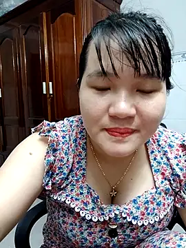  Babyrose  online show from October 13, 2025, 1:40 am