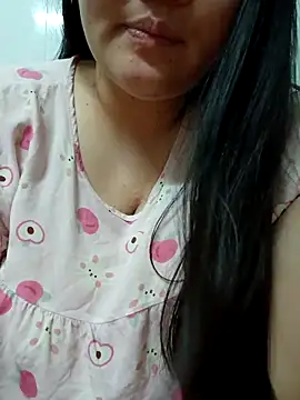 Snapshot of _Babyrose_ chatting on May 5, 2026, 5:16 pm Babyrose online show from May 5, 2026, 5:16 pm