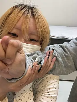 reon reonreon online show from February 9, 2026, 12:25 pm