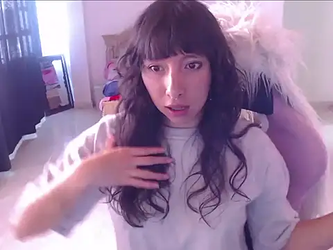 ScarlettShirahoshi online show from February 26, 2026, 6:30 pm