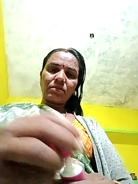 Snapshot of Pinky12A chatting on November 13, 2025, 11:08 pm Pinky12A online show from November 13, 2025, 11:08 pm