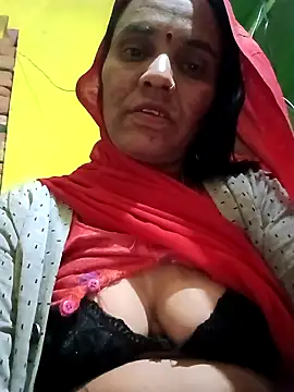 Snapshot of Pinky12A chatting on November 18, 2025, 3:04 pm Pinky12A online show from November 18, 2025, 3:04 pm