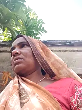 Snapshot of Pinky12A chatting on October 19, 2025, 2:36 am Pinky12A online show from October 19, 2025, 2:36 am