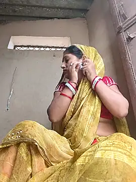 Snapshot of Aneeta12A chatting on September 18, 2025, 1:19 am Aneeta12A online show from September 18, 2025, 1:19 am
