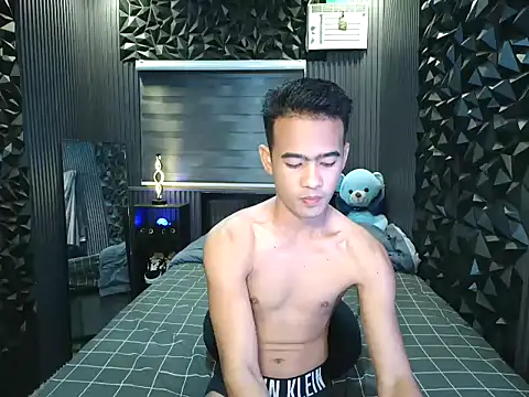 xx topless online show from February 6, 2026, 9:27 am