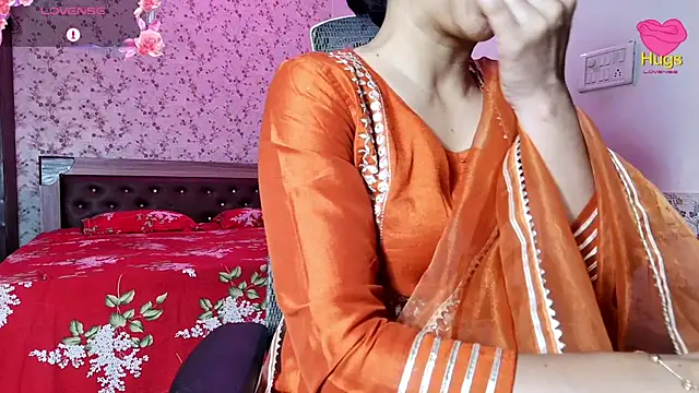 Snapshot of snow_white123 chatting on May 10, 2026, 9:49 pm snow white123 online show from May 10, 2026, 9:49 pm
