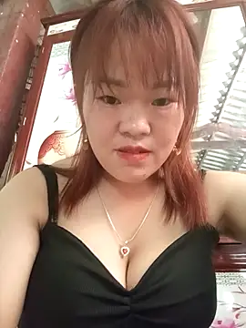 sukabae00 online show from October 12, 2025, 3:30 am