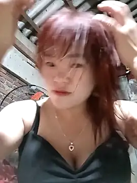 sukabae00 online show from September 30, 2025, 12:44 pm