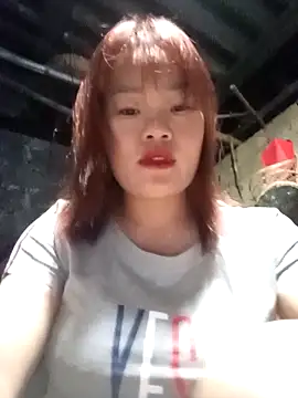 sukabae00 online show from October 5, 2025, 12:40 pm