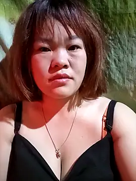 Snapshot of sukabae00 chatting on February 13, 2026, 6:30 pm sukabae00 online show from February 13, 2026, 6:30 pm