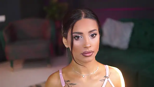 SiennaRuh online show from September 15, 2025, 6:25 am