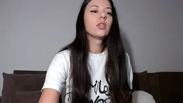Snapshot of KIMBERLLY01 chatting on October 6, 2025, 4:46 am KIMBERLLY01 online show from October 6, 2025, 4:46 am