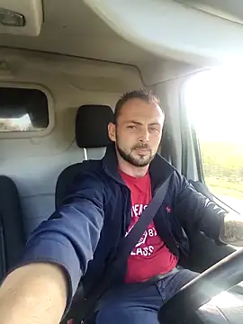 papichulo0099 online show from October 29, 2025, 10:25 am