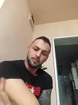 papichulo0099 online show from October 21, 2025, 3:06 am