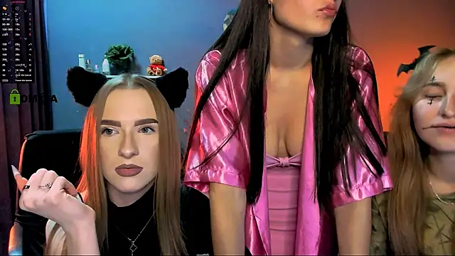 Snapshot of lizzie_boom chatting on October 20, 2025, 7:03 pm lizzie boom online show from October 20, 2025, 7:03 pm