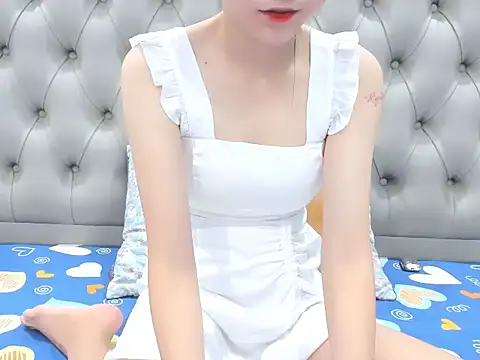 Snapshot of _ly__ chatting on September 29, 2025, 2:55 pm ly online show from September 29, 2025, 2:55 pm